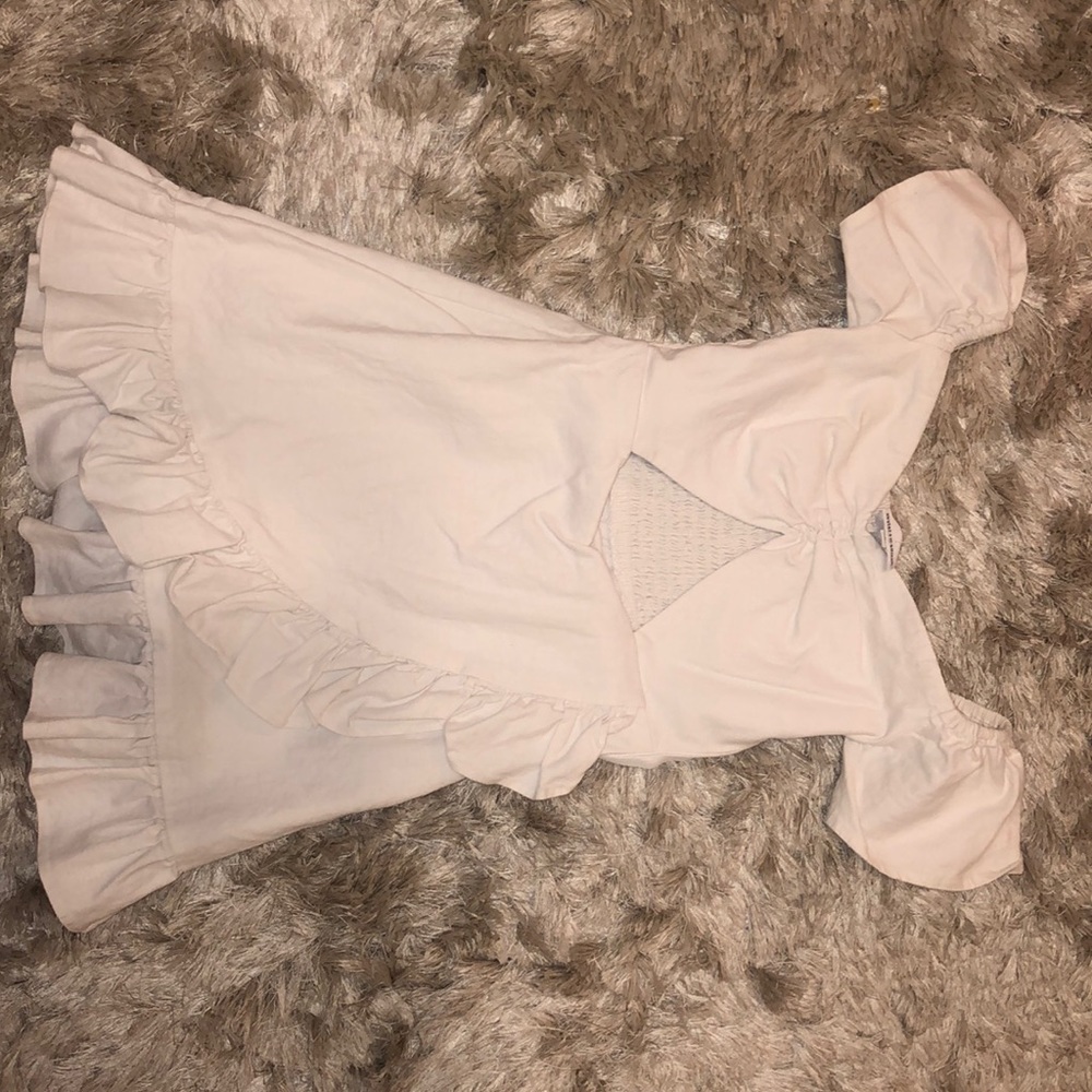 Skylar + Madison white ruffle dress w keyhole